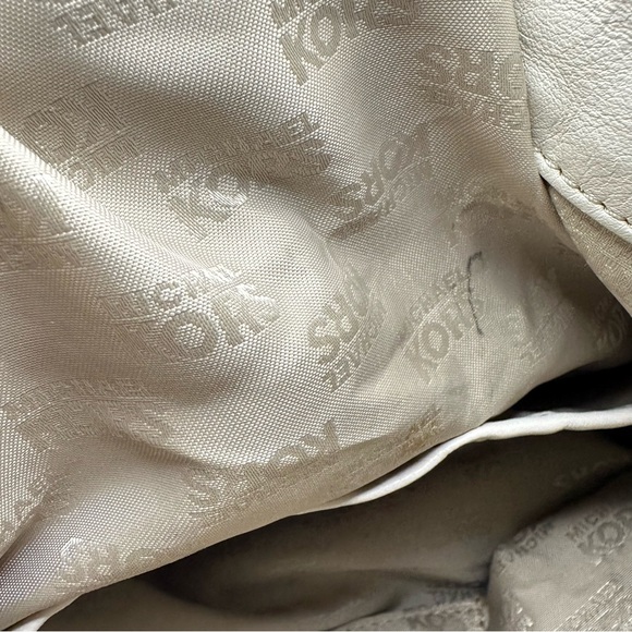 Vintage Michael Kors Ivory Leather and Gold Handbag Handbag Purse - Picture 14 of 16